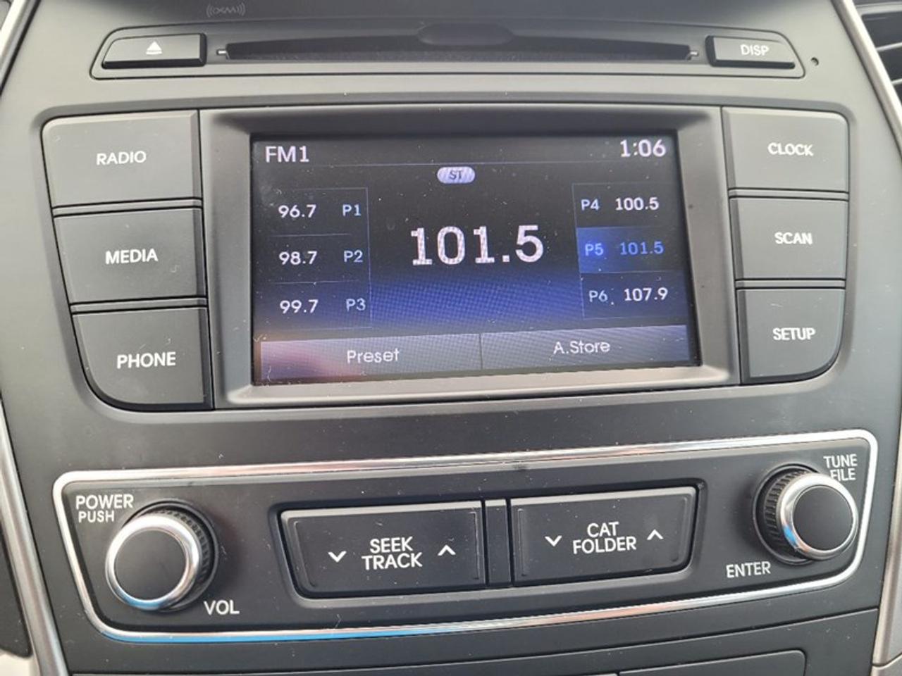2017 Hyundai Santa Fe Sport 2.4 Photo