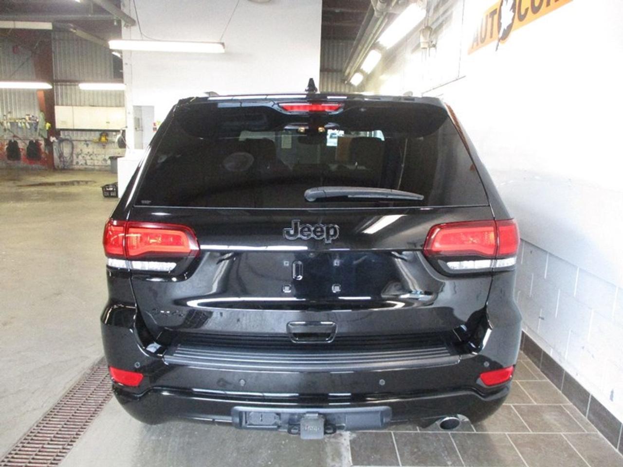 2021 Jeep Grand Cherokee 4WD Altitude Photo