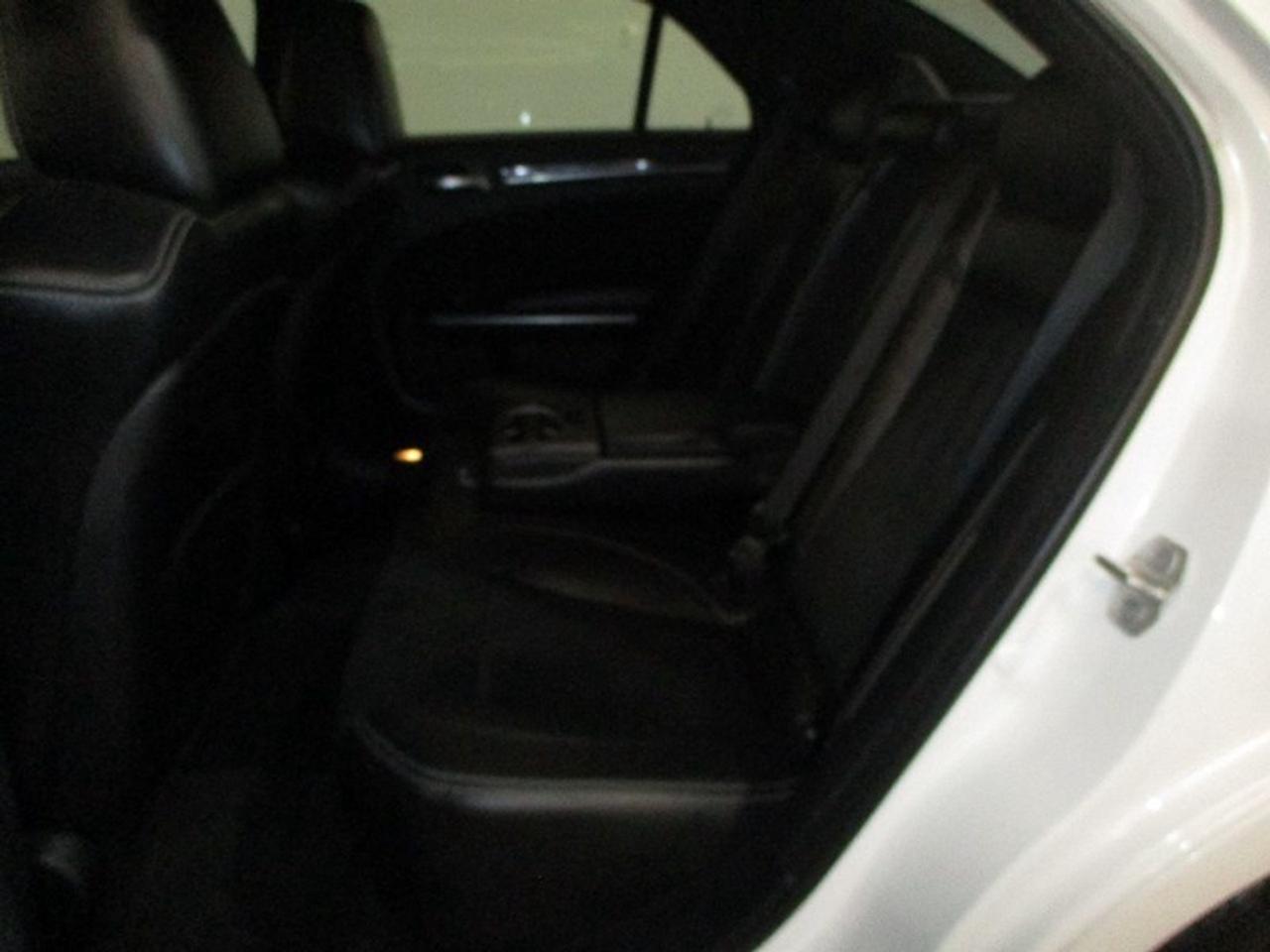 2013 Chrysler 300 SRT8 Photo