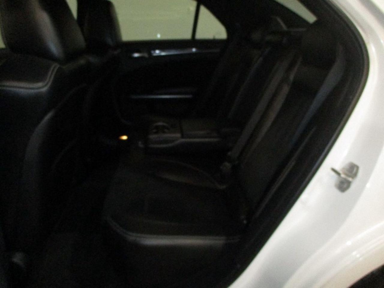 2013 Chrysler 300 SRT8 Photo