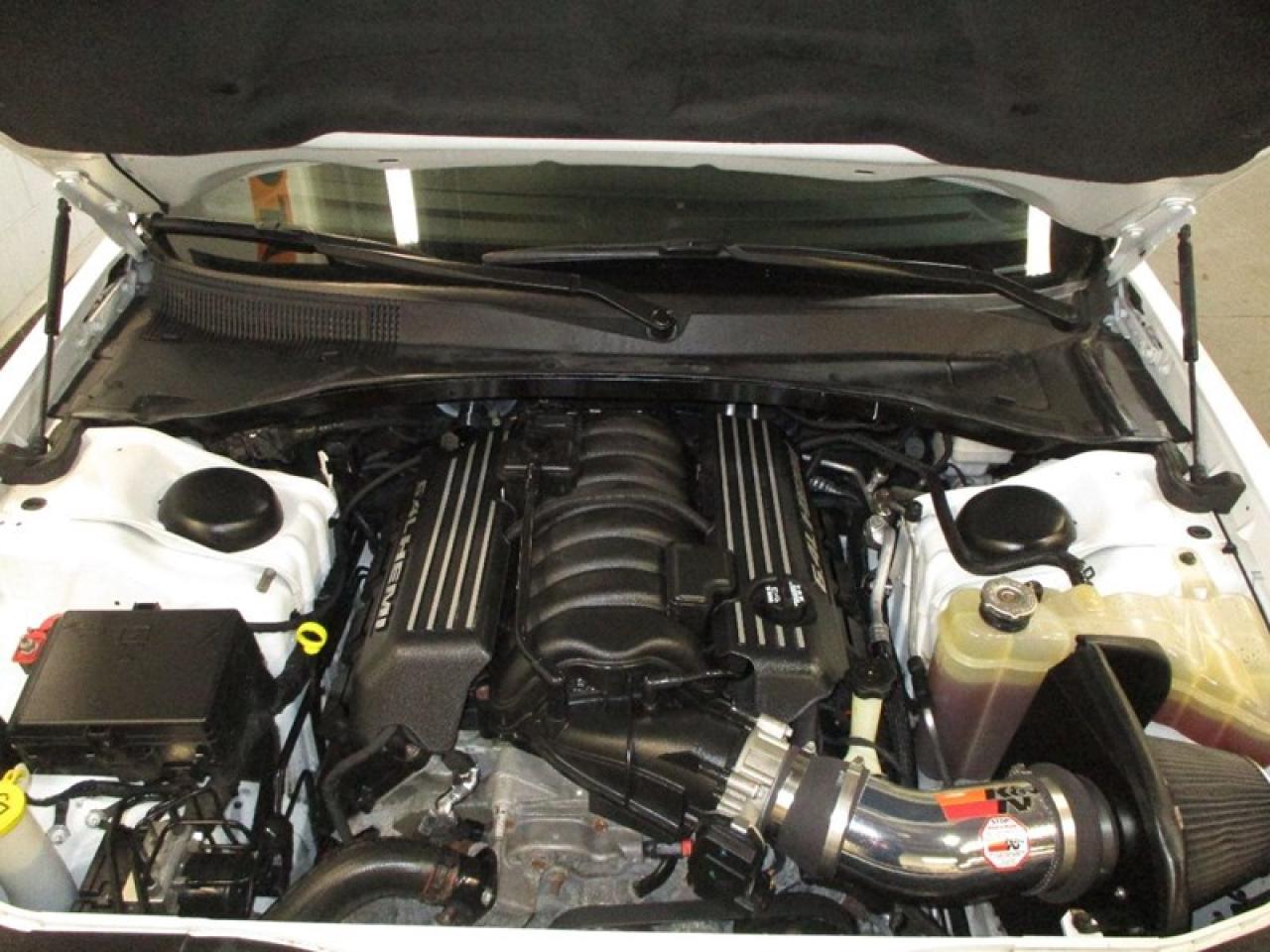 2013 Chrysler 300 SRT8 Photo