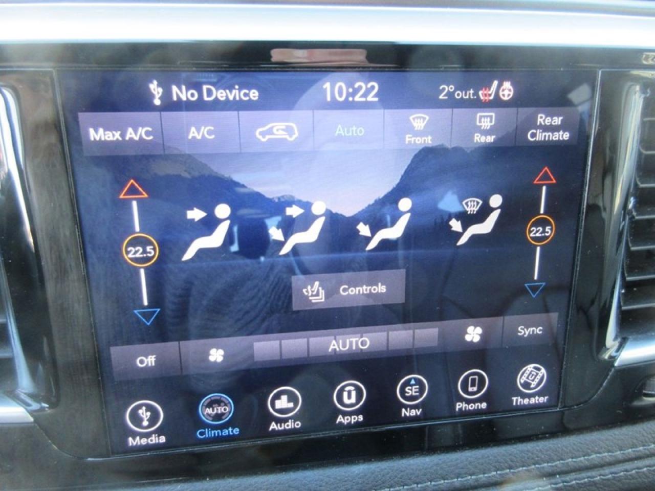 2019 Chrysler Pacifica Limited Photo