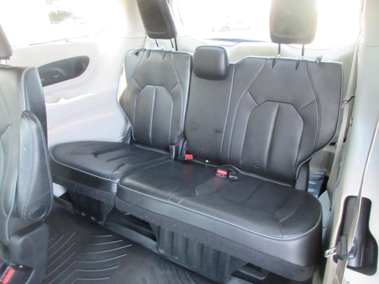 2019 Chrysler Pacifica Limited Photo
