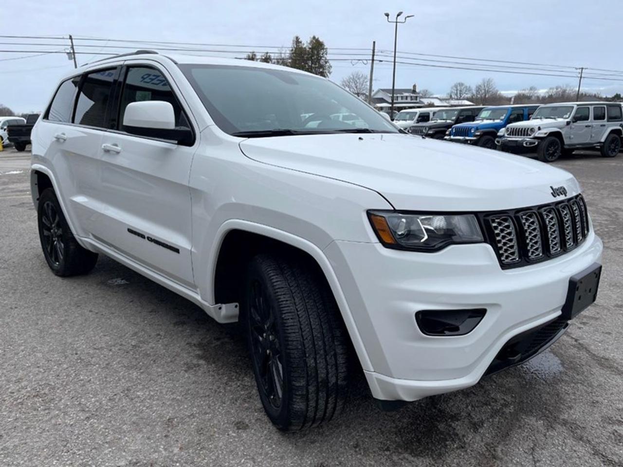 2021 Jeep Grand Cherokee Altitude Photo