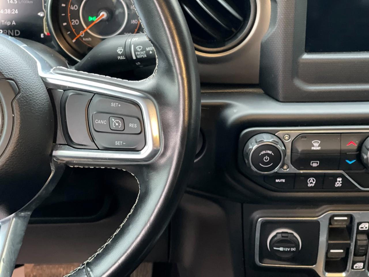 2020 Jeep Gladiator SPORT Photo