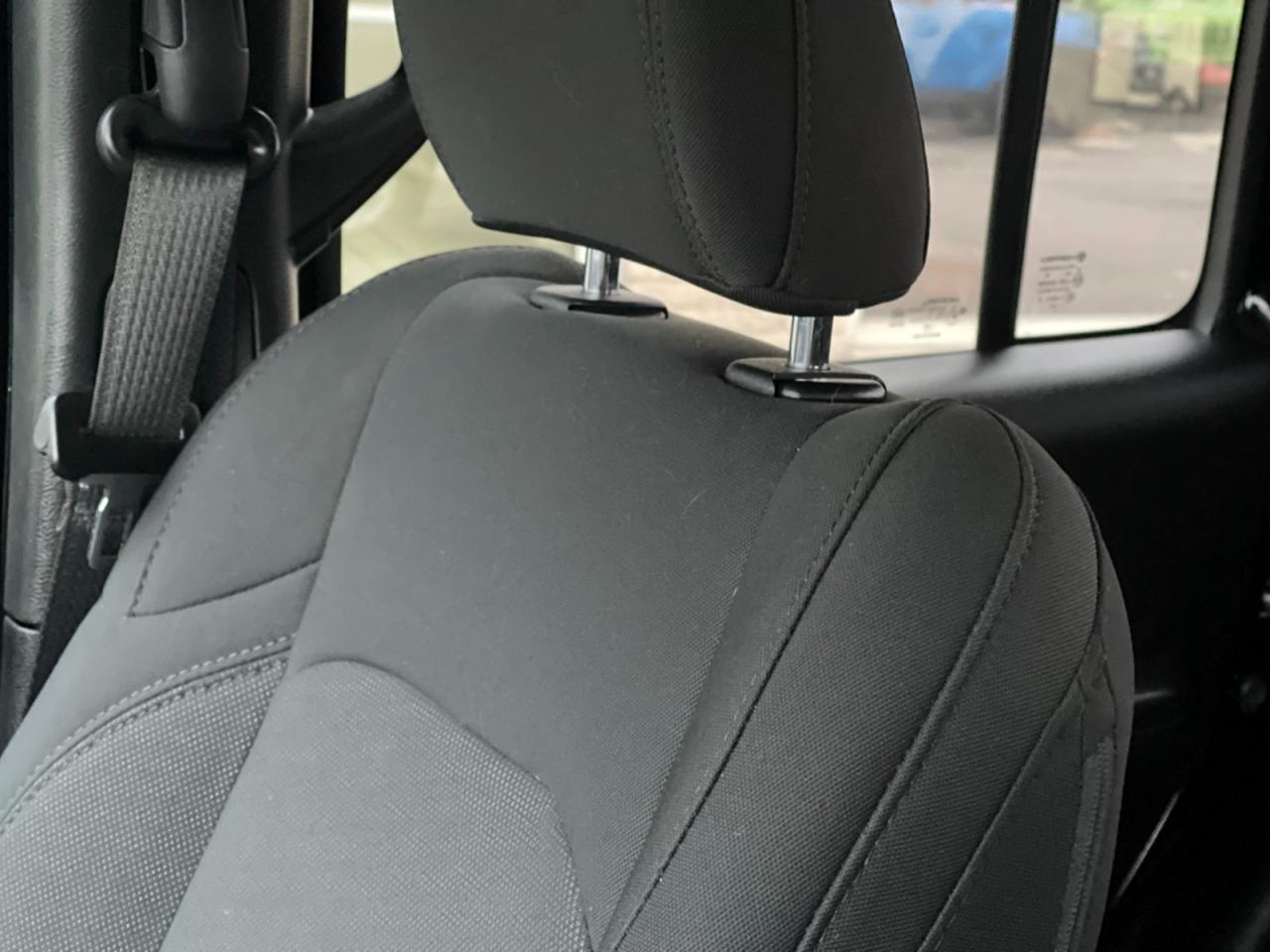 2020 Jeep Gladiator SPORT Photo