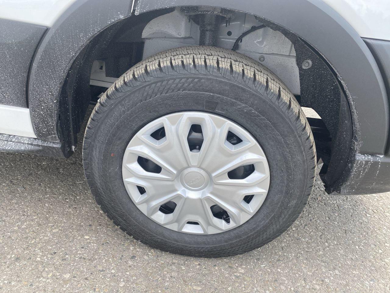 2025 Ford Transit T250 PASS SLIDE 148 EL Photo