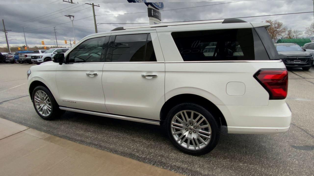 2024 Ford Expedition Platinum Max Photo