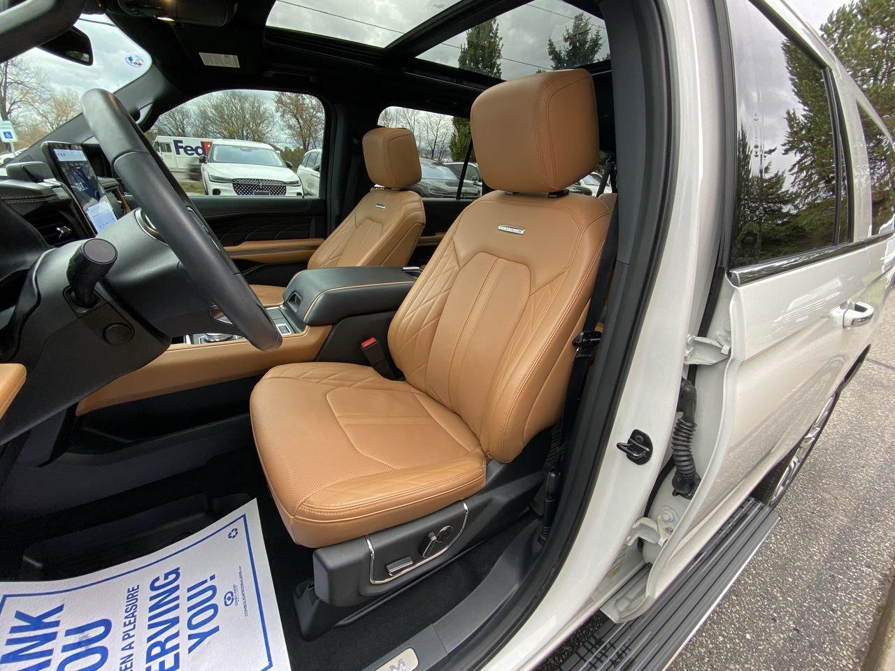 2024 Ford Expedition Platinum Max Photo