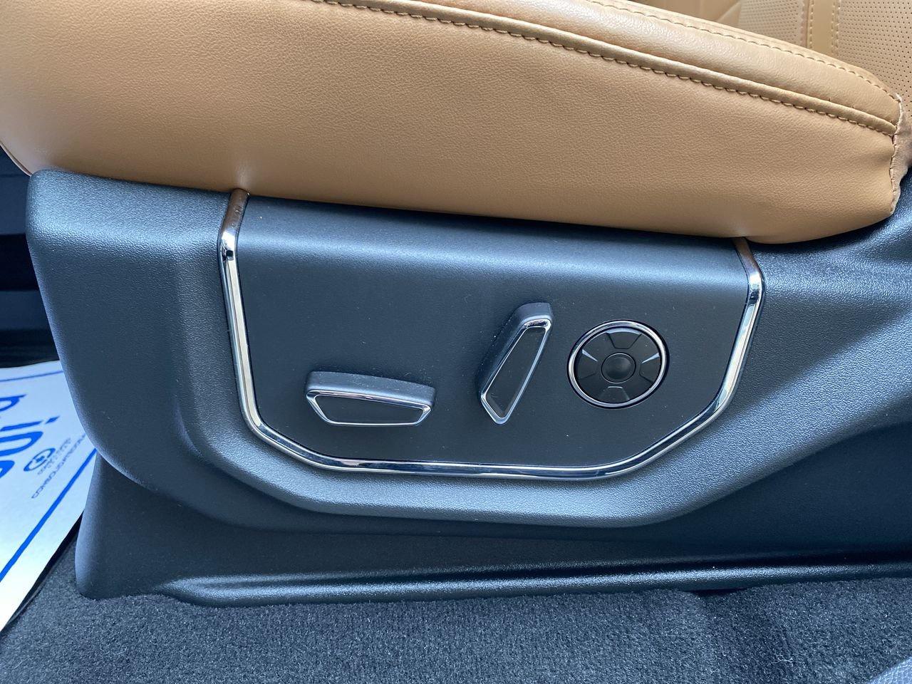 2024 Ford Expedition Platinum Max Photo