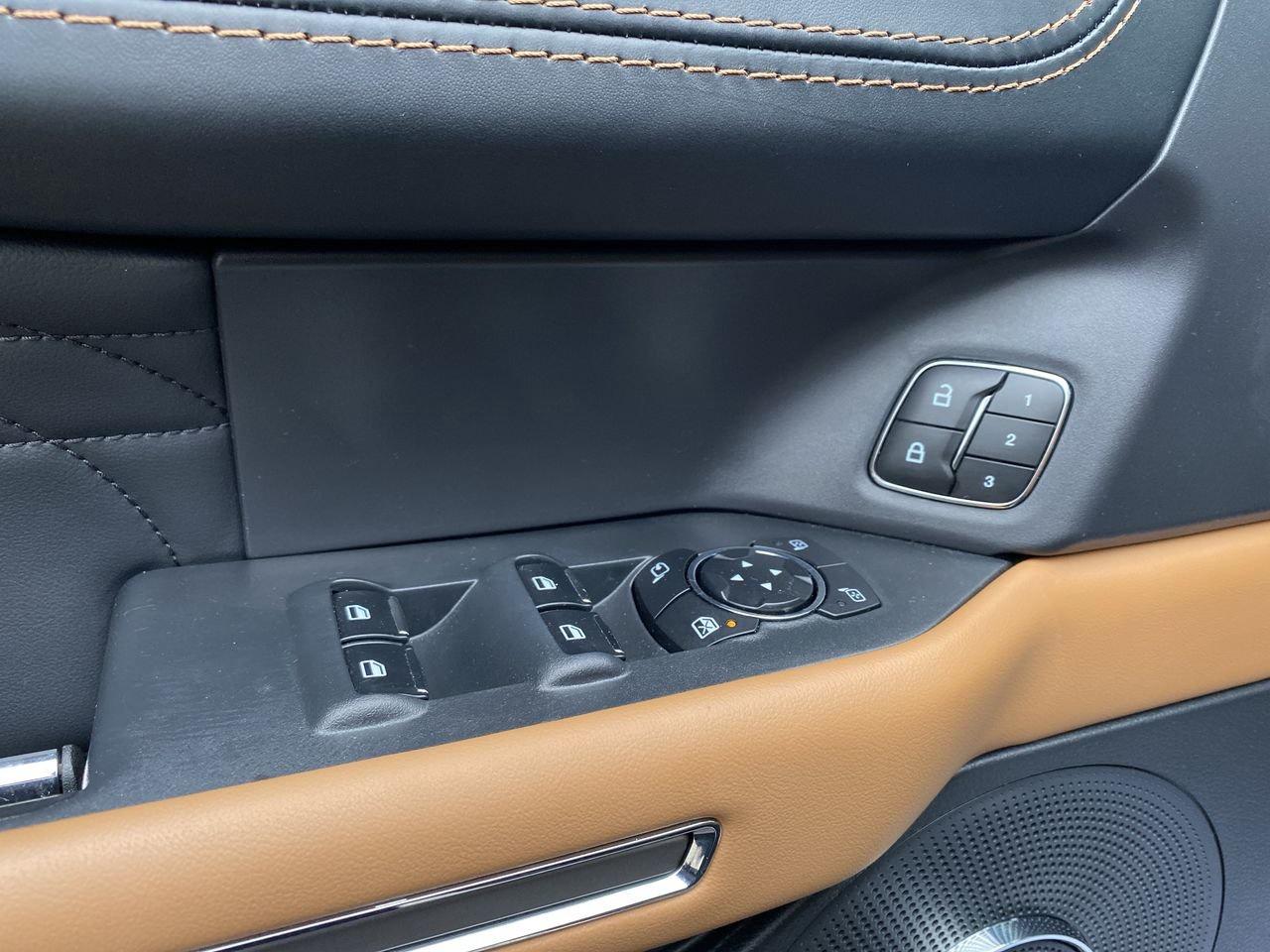 2024 Ford Expedition Platinum Max Photo