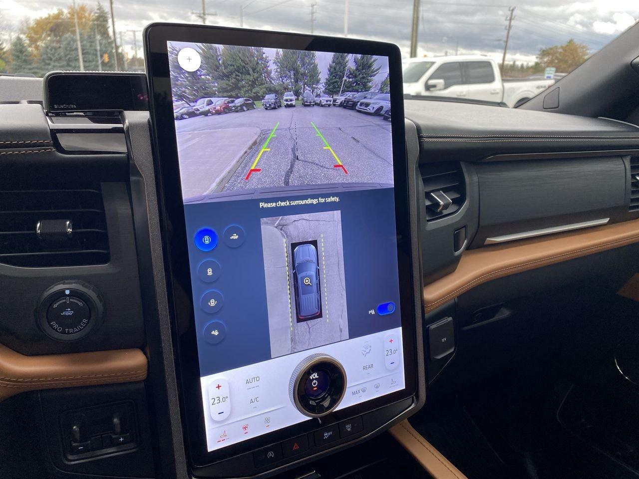 2024 Ford Expedition Platinum Max Photo