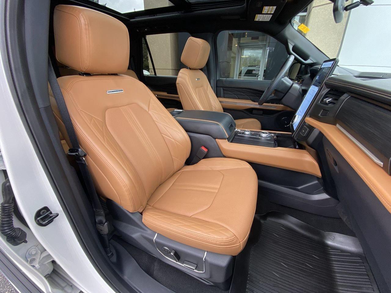 2024 Ford Expedition Platinum Max Photo