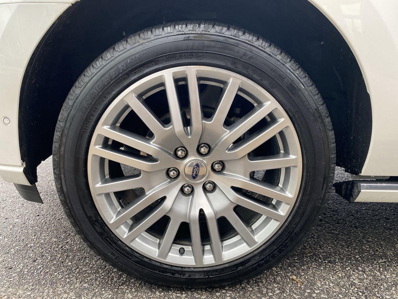 2024 Ford Expedition Platinum Max Photo