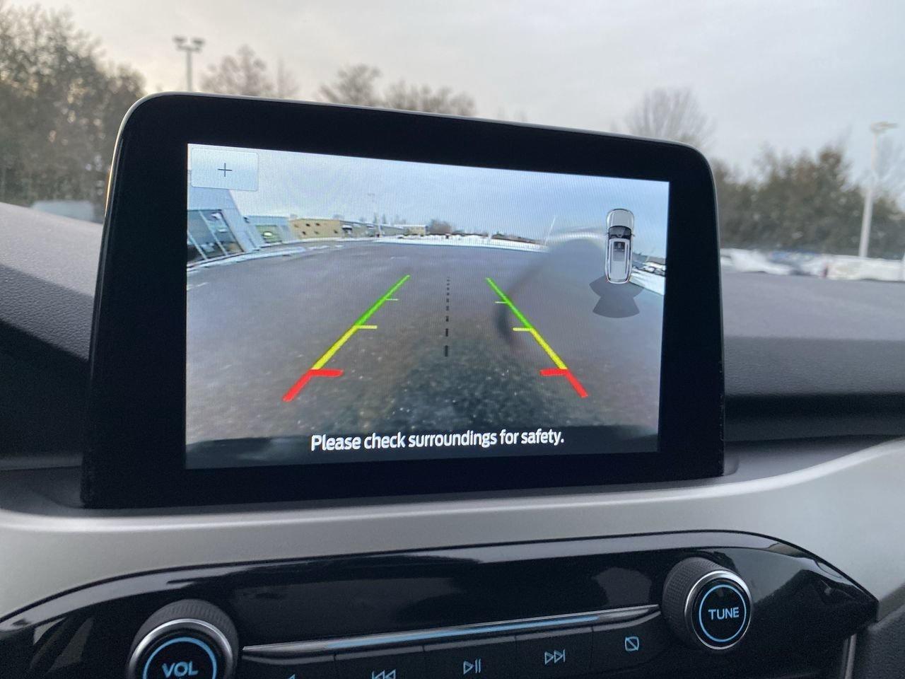 2022 Ford Escape SEL Photo