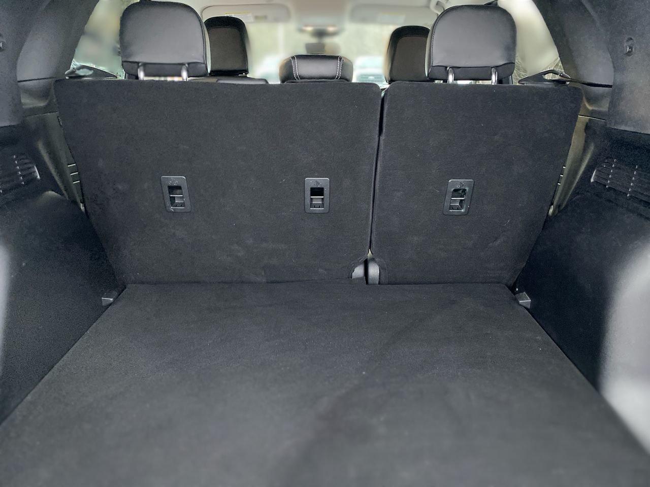 2022 Ford Escape SEL Photo