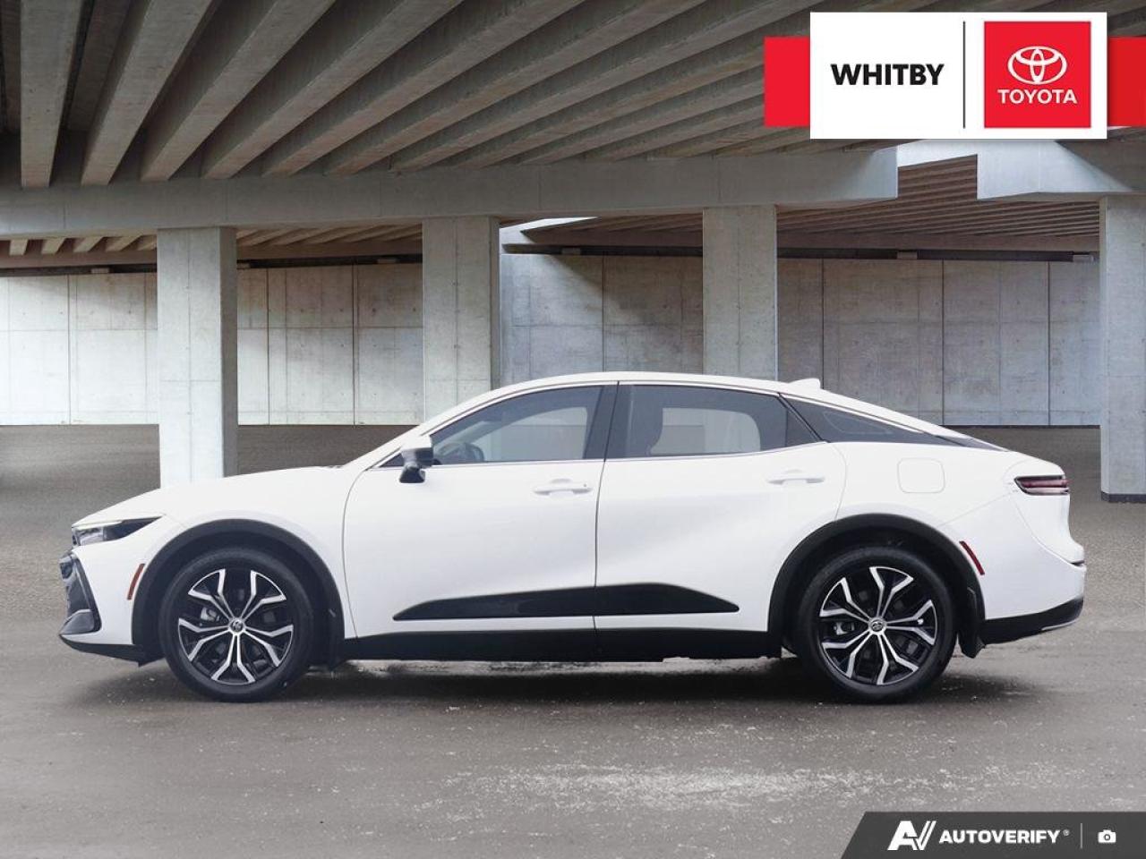 2025 Toyota Crown Limited Hybrid HEV Photo