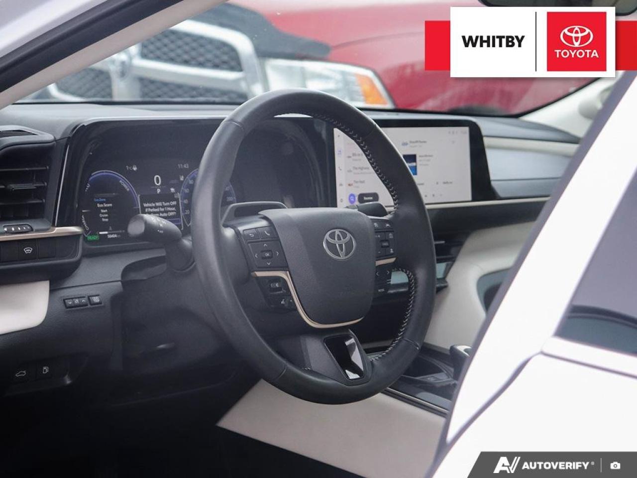 2025 Toyota Crown Limited Hybrid HEV Photo