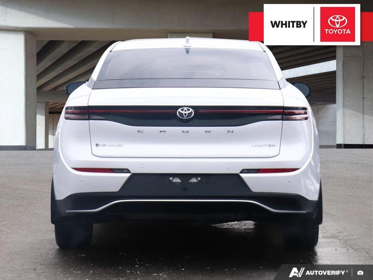 2025 Toyota Crown Limited Hybrid HEV Photo