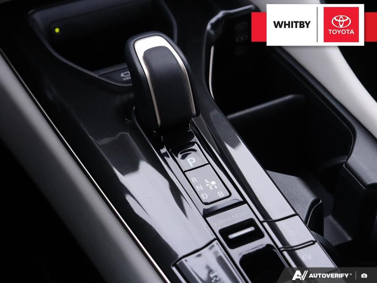 2025 Toyota Crown Limited Hybrid HEV Photo