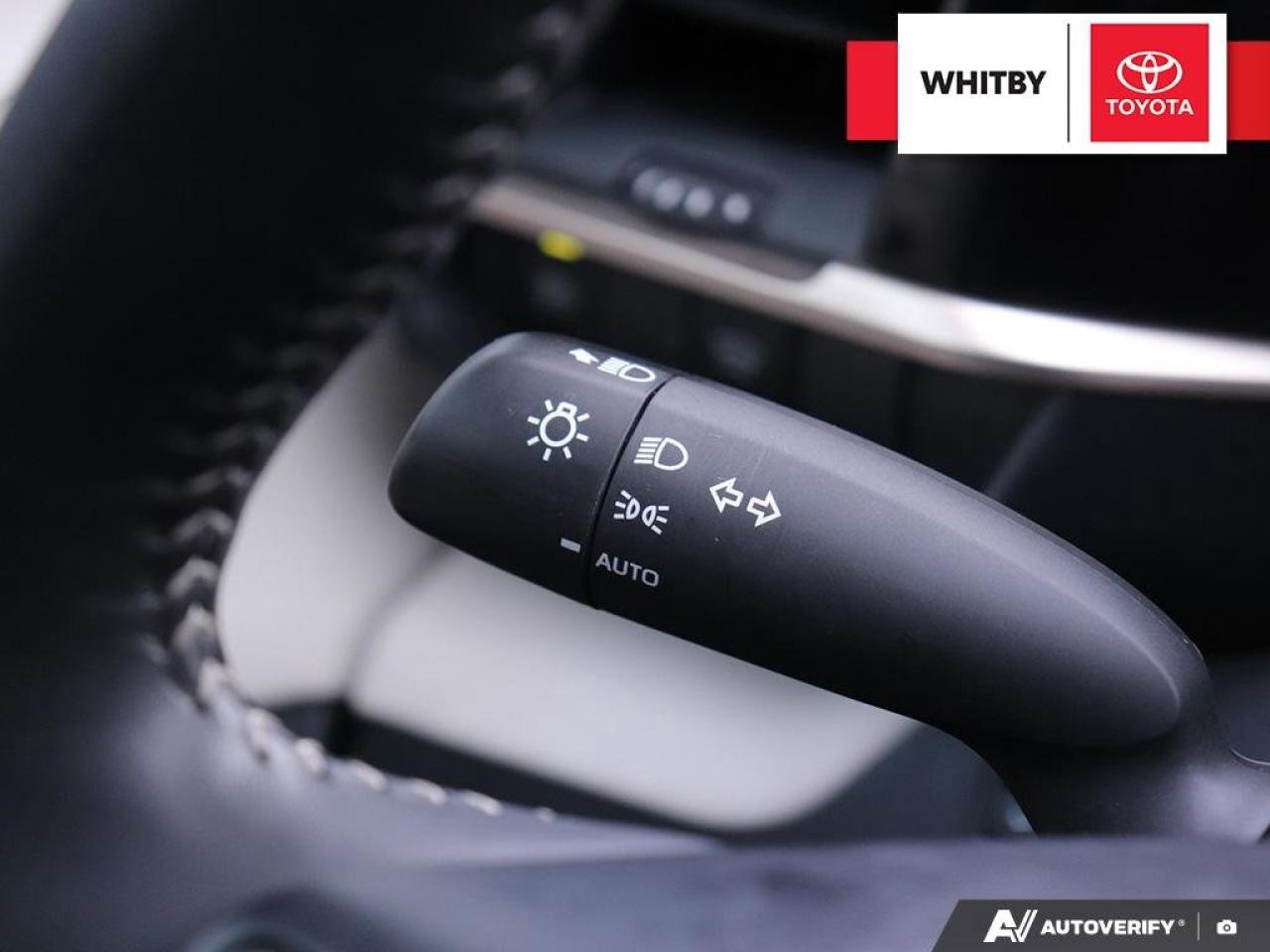 2025 Toyota Crown Limited Hybrid HEV Photo