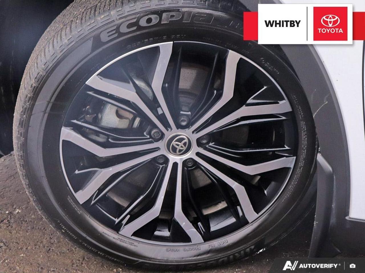 2025 Toyota Crown Limited Hybrid HEV Photo