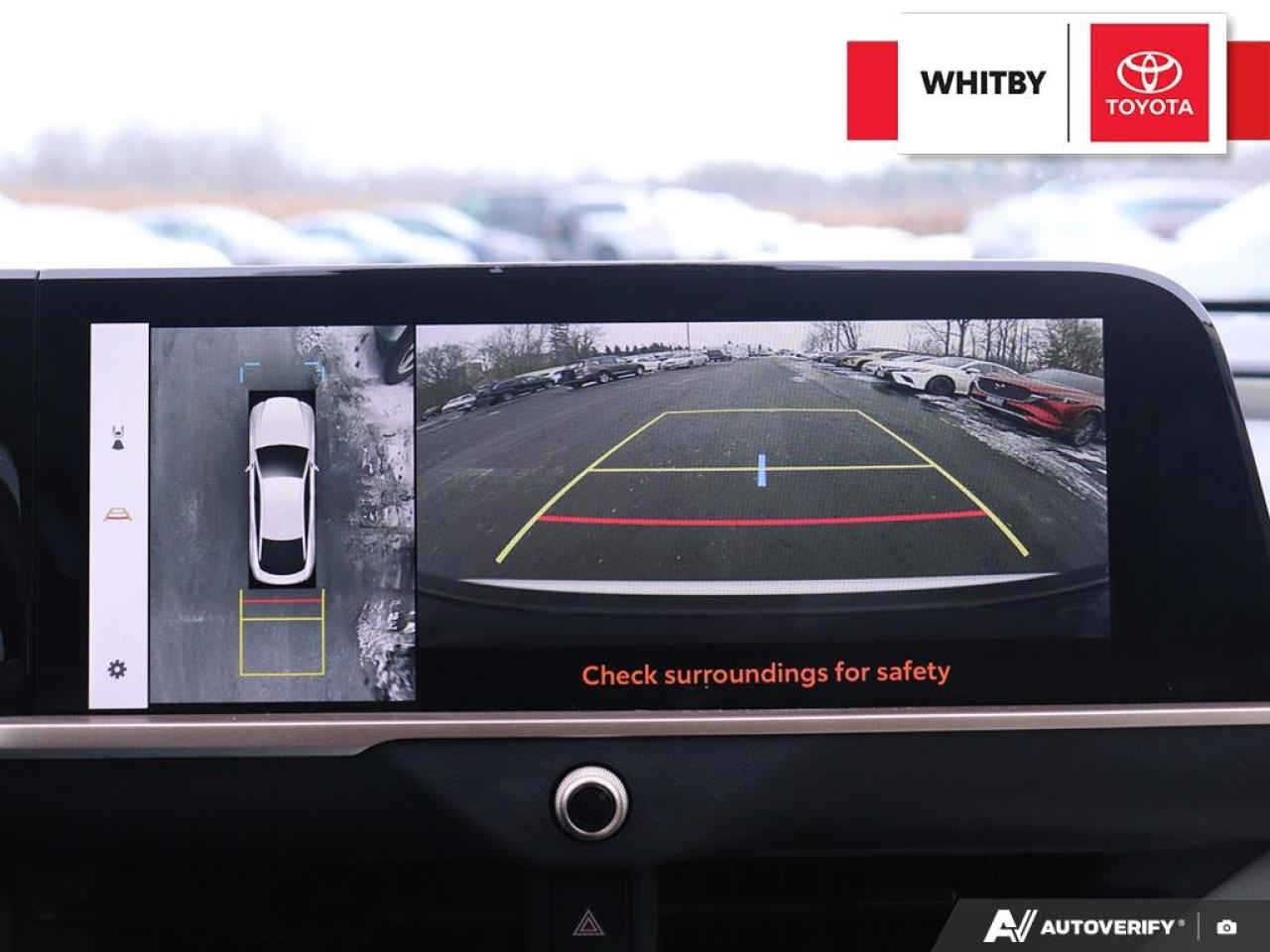 2025 Toyota Crown Limited Hybrid HEV Photo