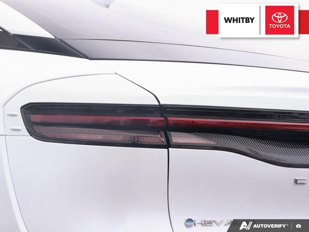 2025 Toyota Crown Limited Hybrid HEV Photo