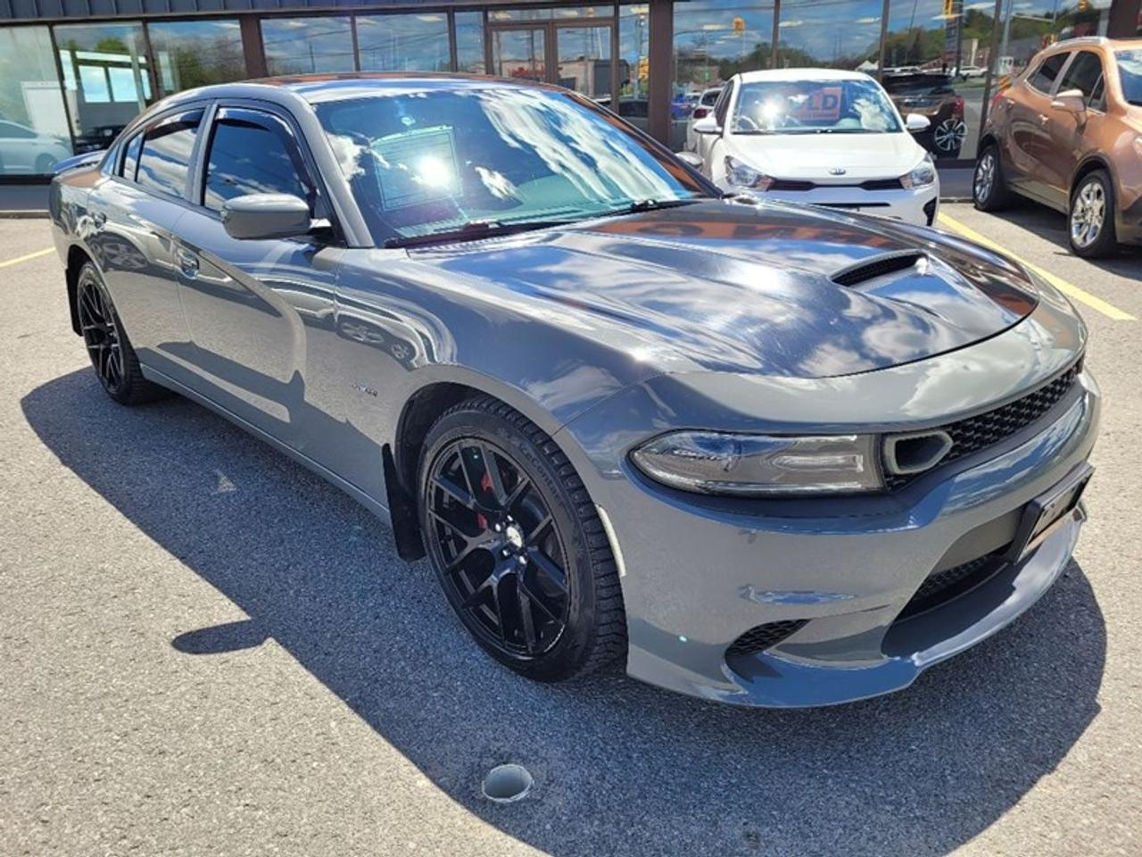 2017 Dodge Charger R/T  Photo1