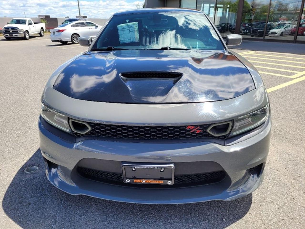 2017 Dodge Charger R/T  Photo2