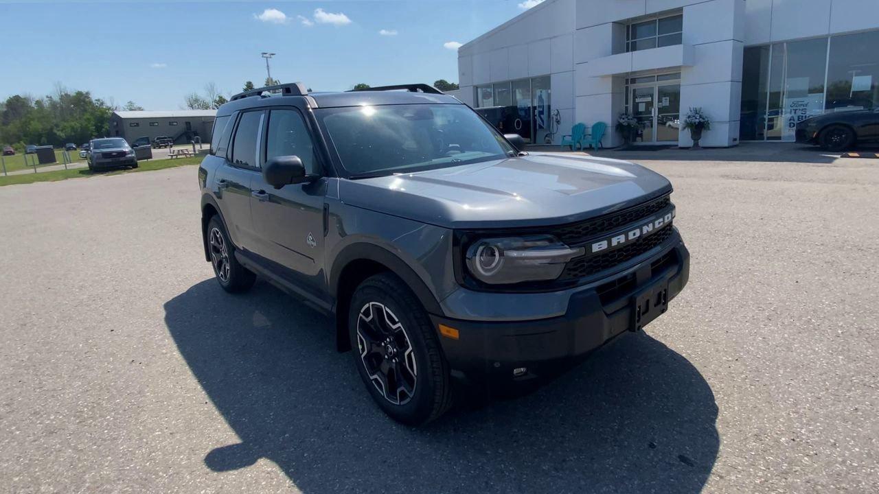 2025 Ford Bronco Sport Outer Banks Photo2