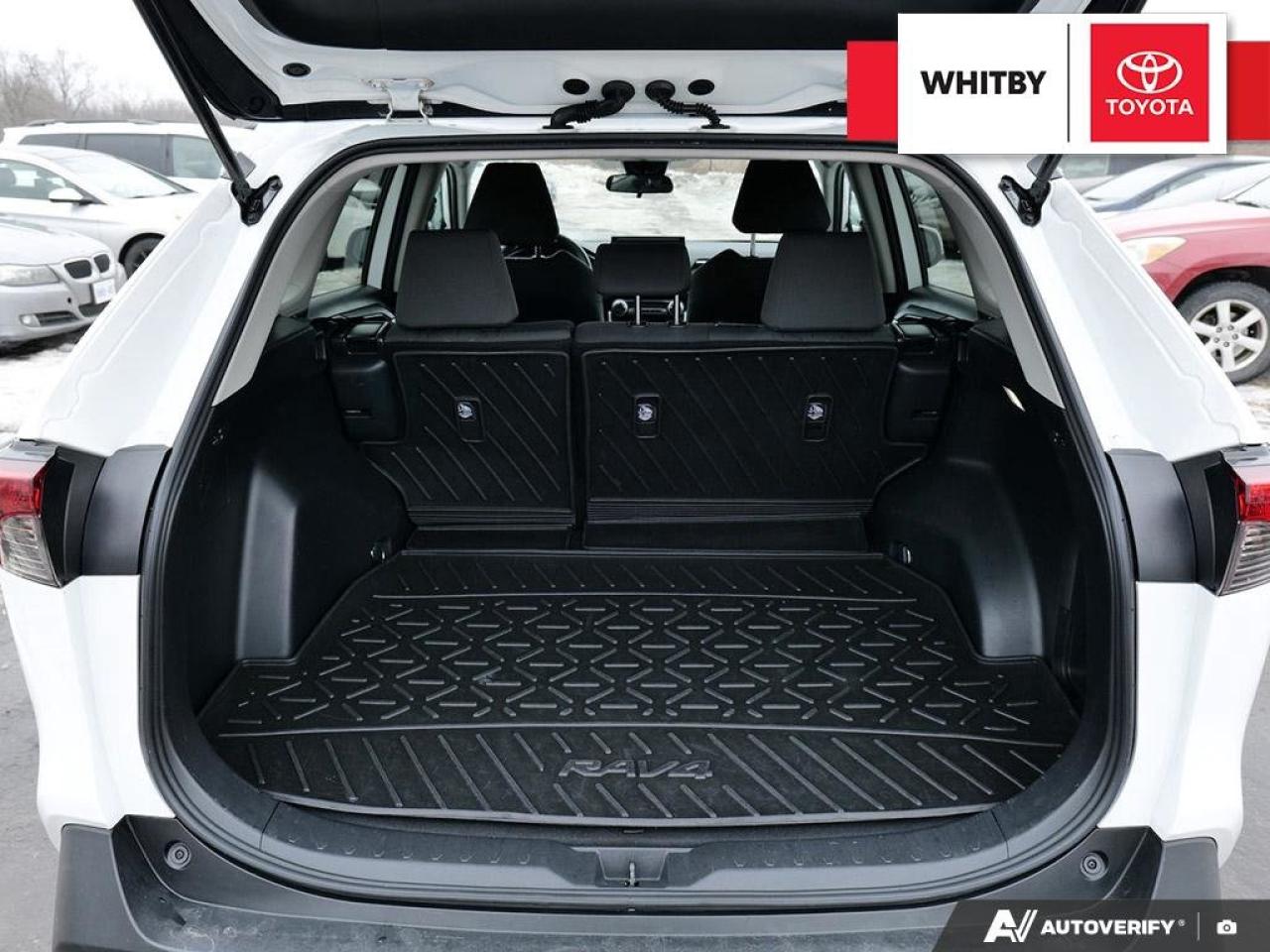 2022 Toyota RAV4 Hybrid LE 2.5L Photo