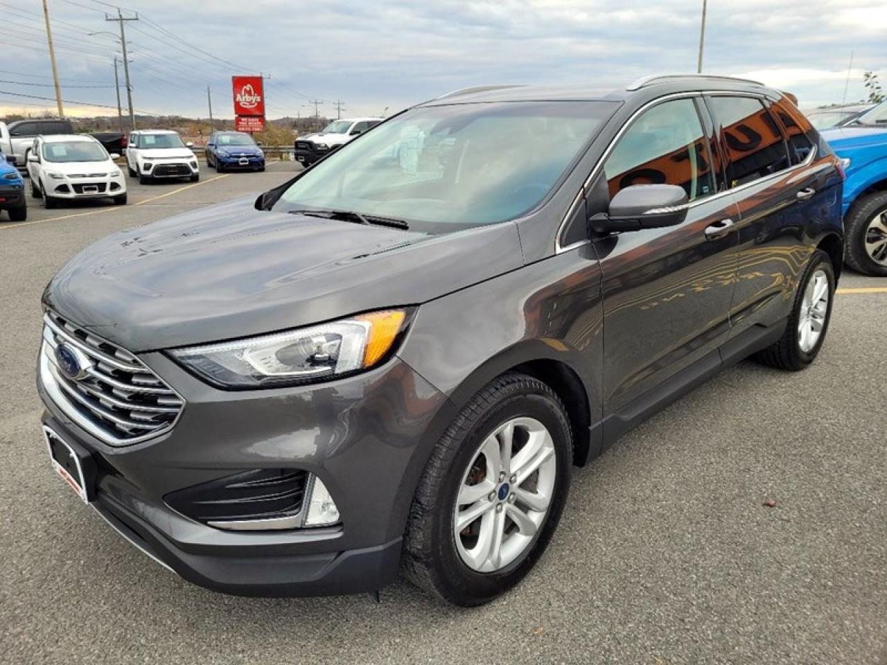 2019 Ford Edge SEL AWD Photo3
