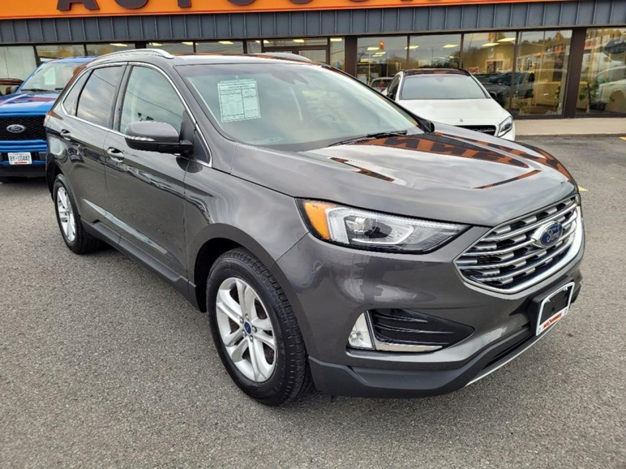 2019 Ford Edge SEL AWD Photo