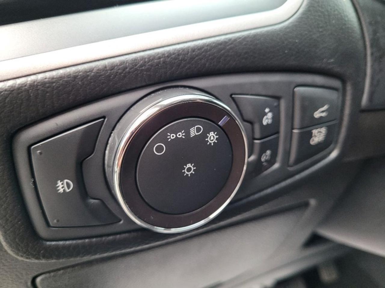 2019 Ford Edge SEL AWD Photo