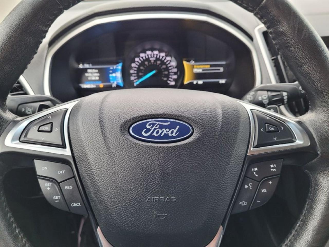 2019 Ford Edge SEL AWD Photo