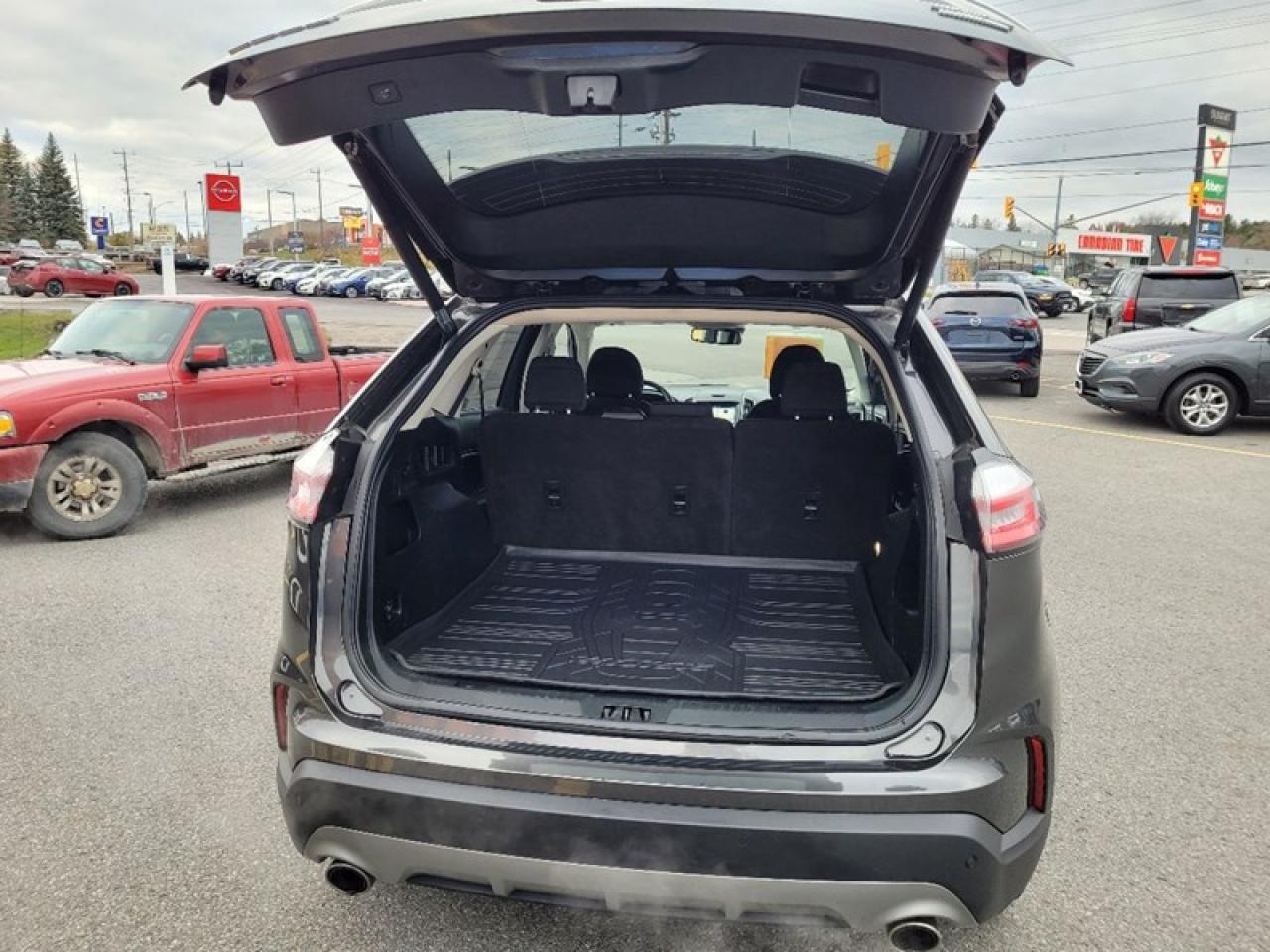 2019 Ford Edge SEL AWD Photo