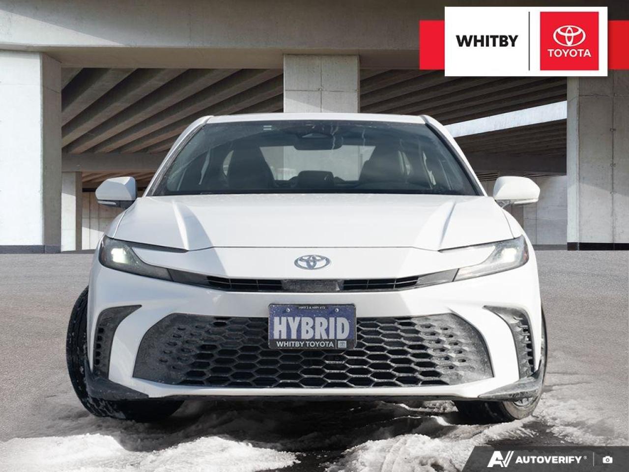 2025 Toyota Camry SE HYBRID 2.5L Photo