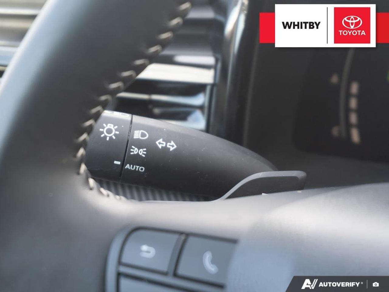 2025 Toyota Camry SE HYBRID 2.5L Photo