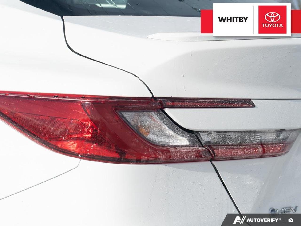 2025 Toyota Camry SE HYBRID 2.5L Photo