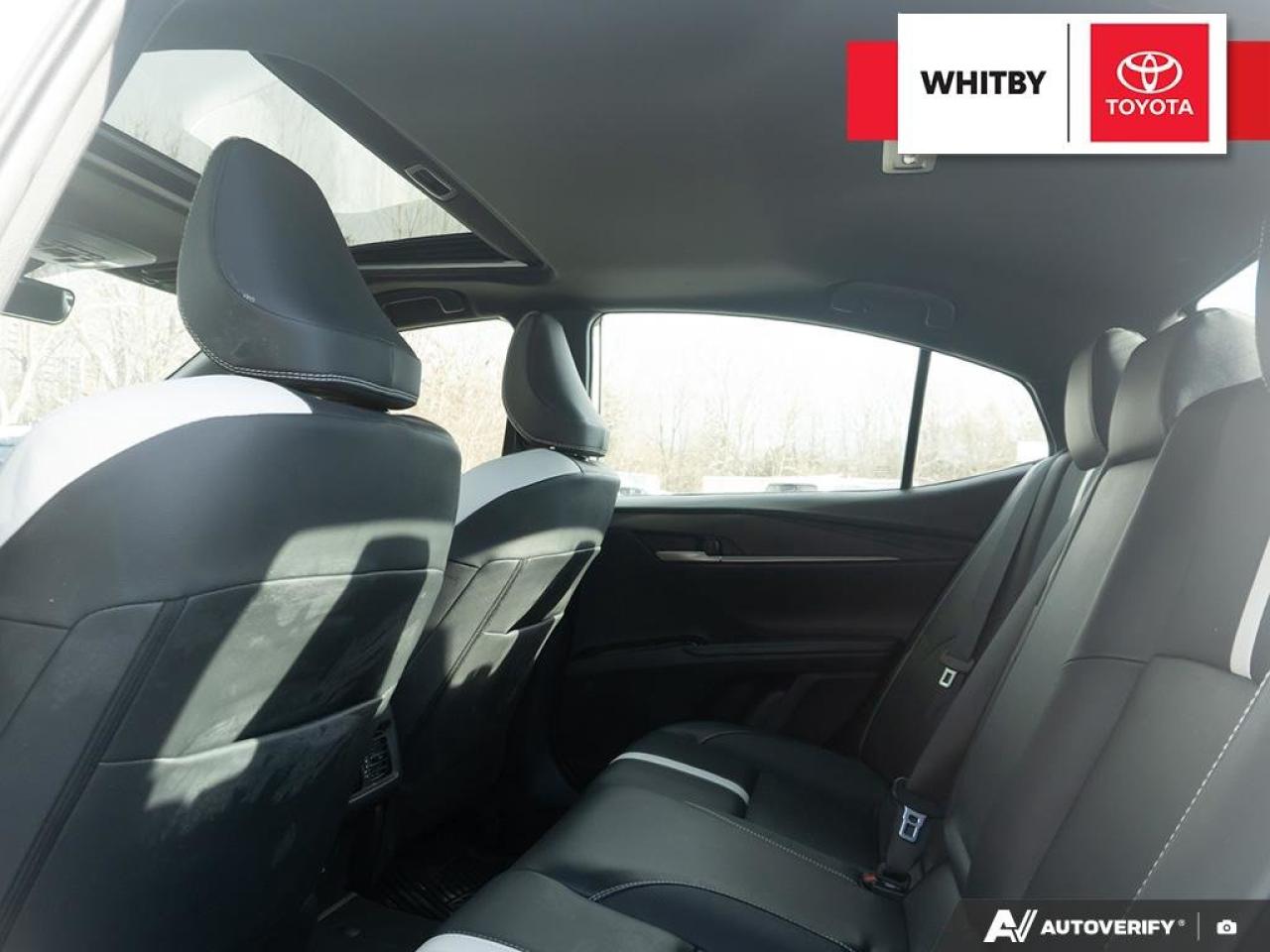 2025 Toyota Camry SE HYBRID 2.5L Photo