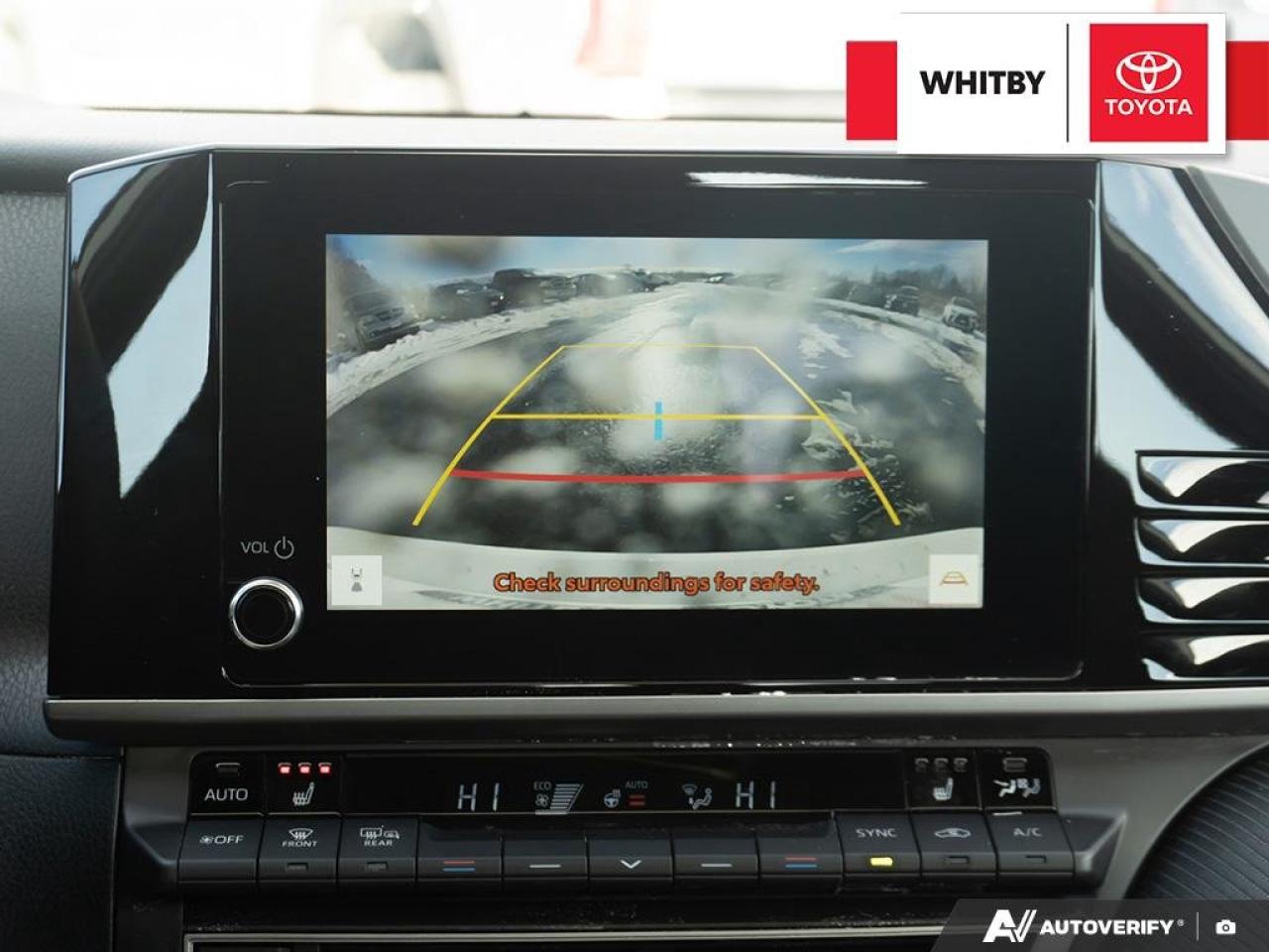 2025 Toyota Camry SE HYBRID 2.5L Photo