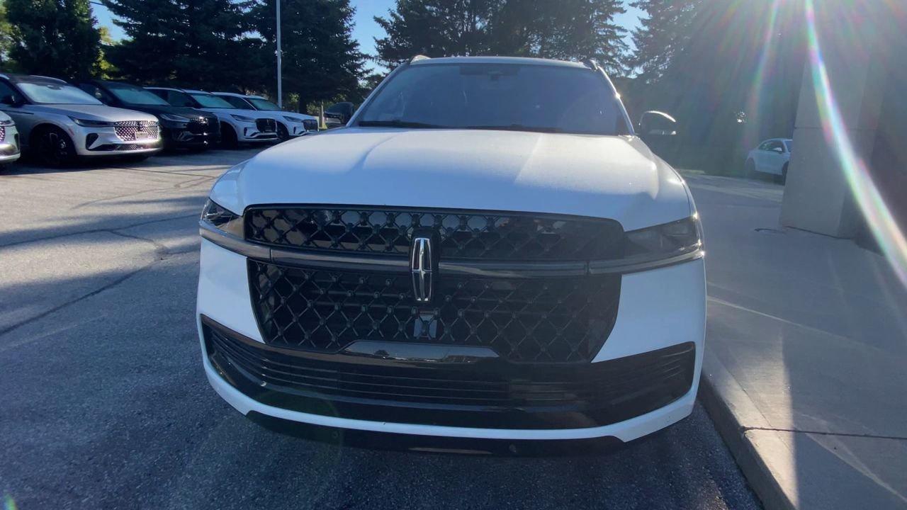 2025 Lincoln Navigator Reserve L Photo2