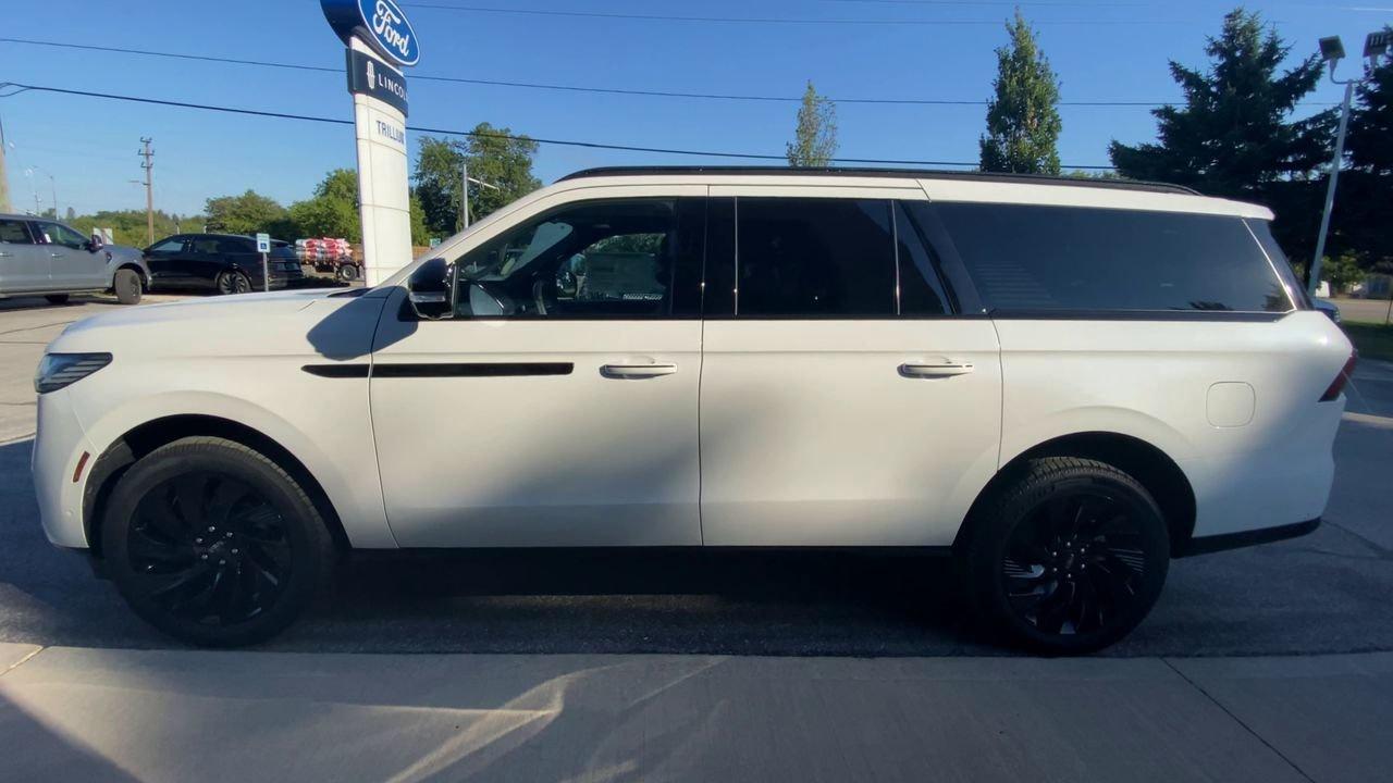 2025 Lincoln Navigator Reserve L Photo