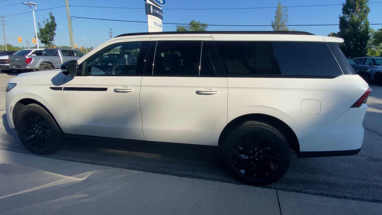 2025 Lincoln Navigator Reserve L Photo