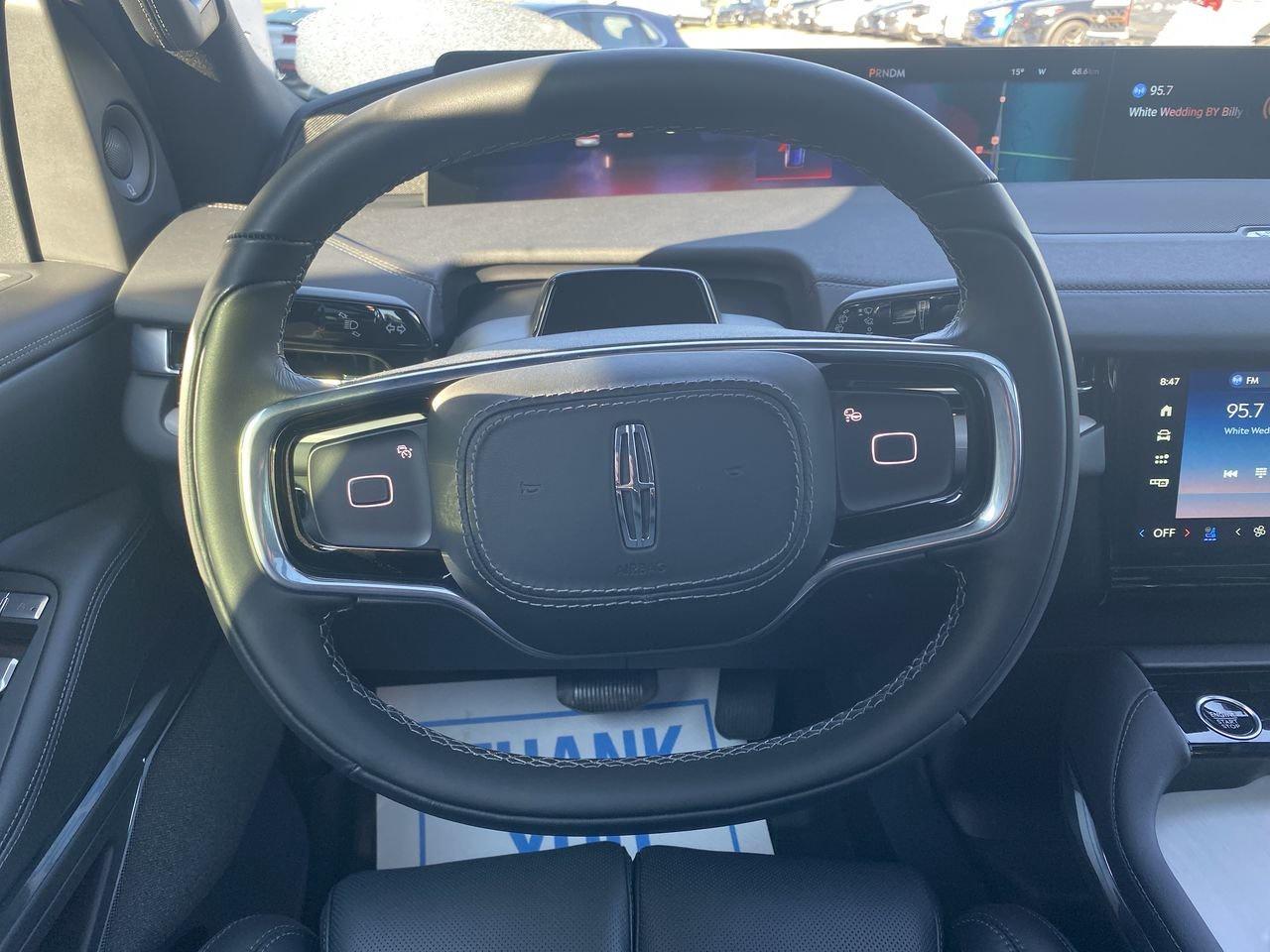 2025 Lincoln Navigator Reserve L Photo