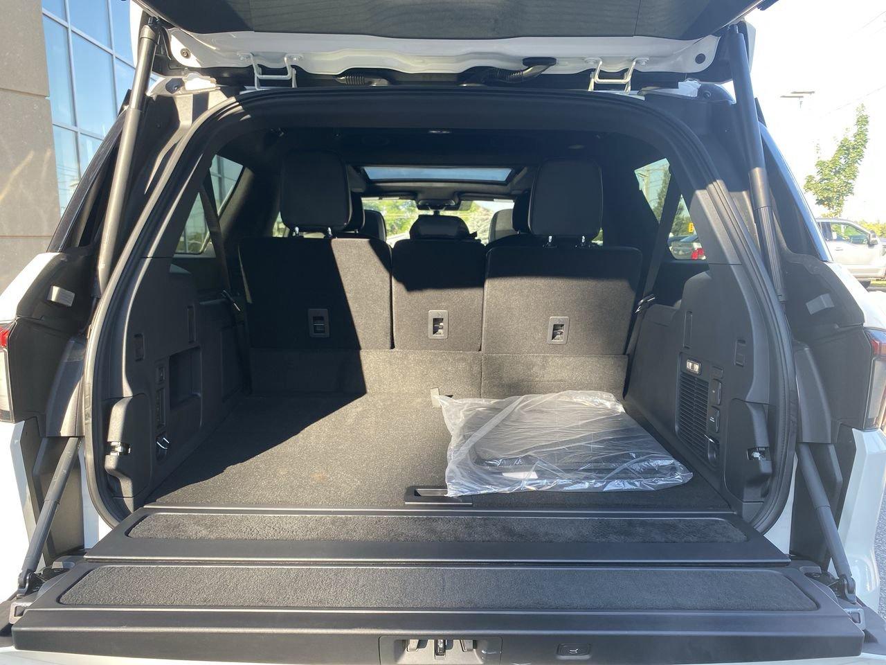 2025 Lincoln Navigator Reserve L Photo