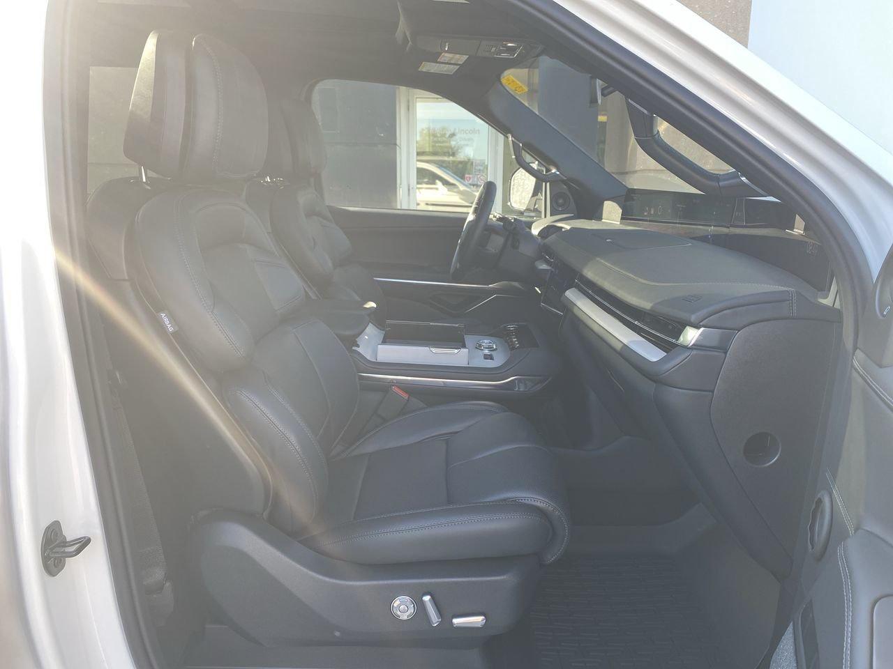 2025 Lincoln Navigator Reserve L Photo