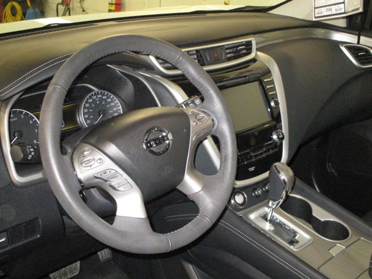 2017 Nissan Murano Platinum AWD Photo