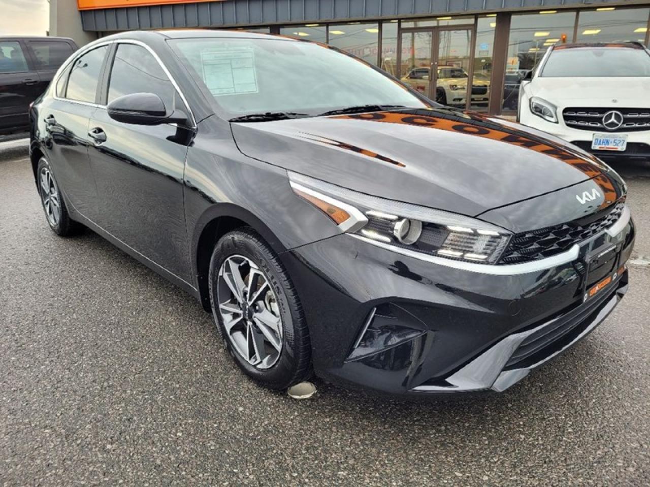 2023 Kia Forte EX Premium Photo